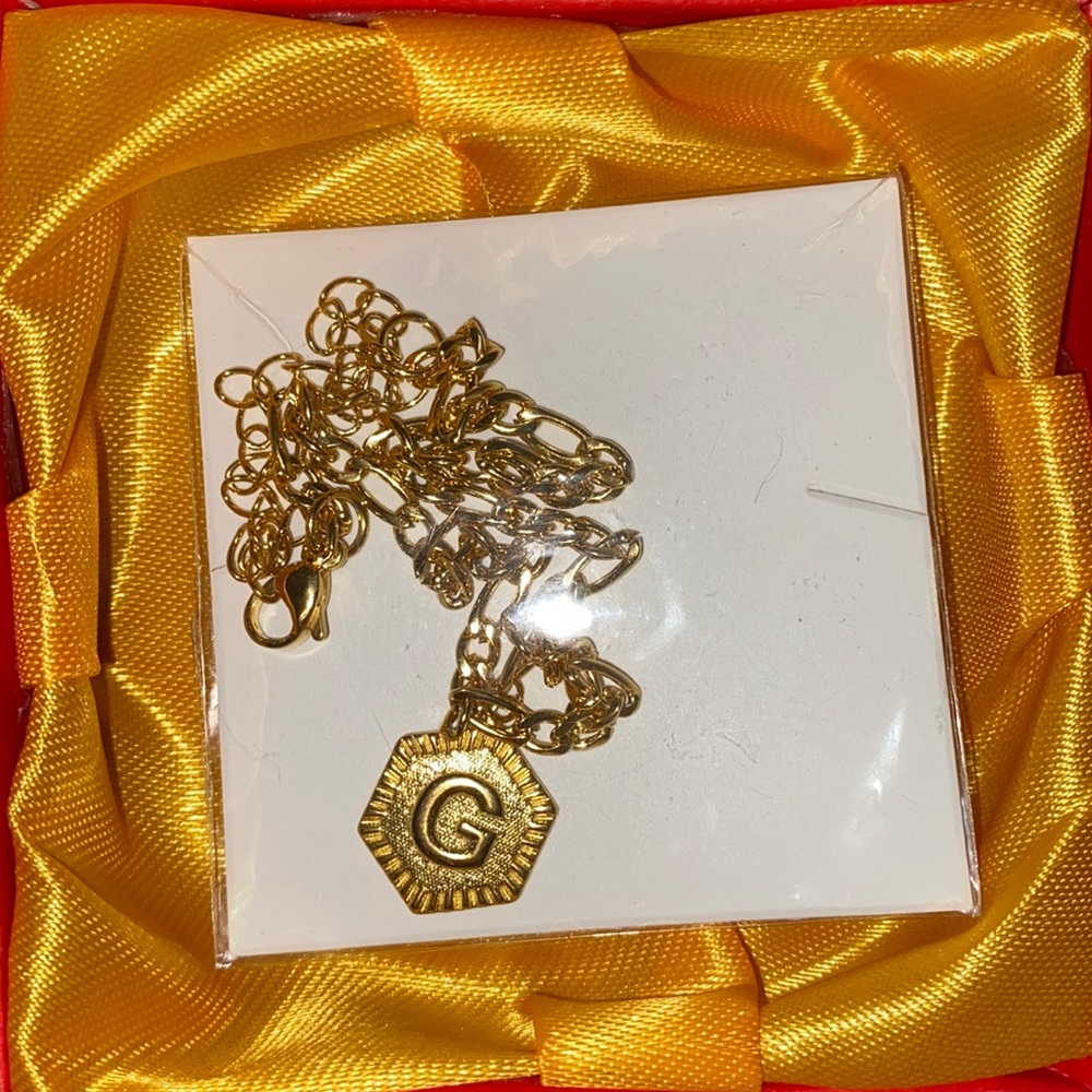 10K Gold Letter Anklet - G